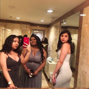 Meet your Posher, Leslie